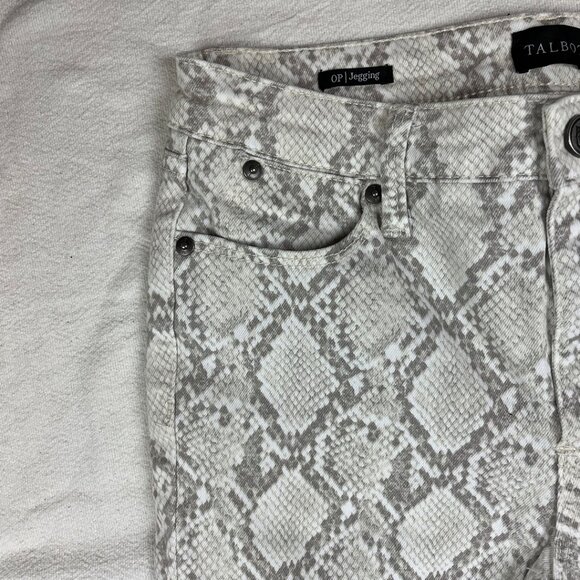 Talbots Stretch Denim Snake Skin Print Jeggings Size 0P Skinny Jean Leggings - Picture 6 of 15